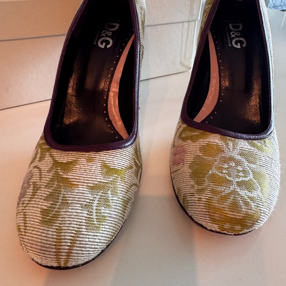 Dolce & Gabbana Beige brocade High Heels Pumps Shoes
